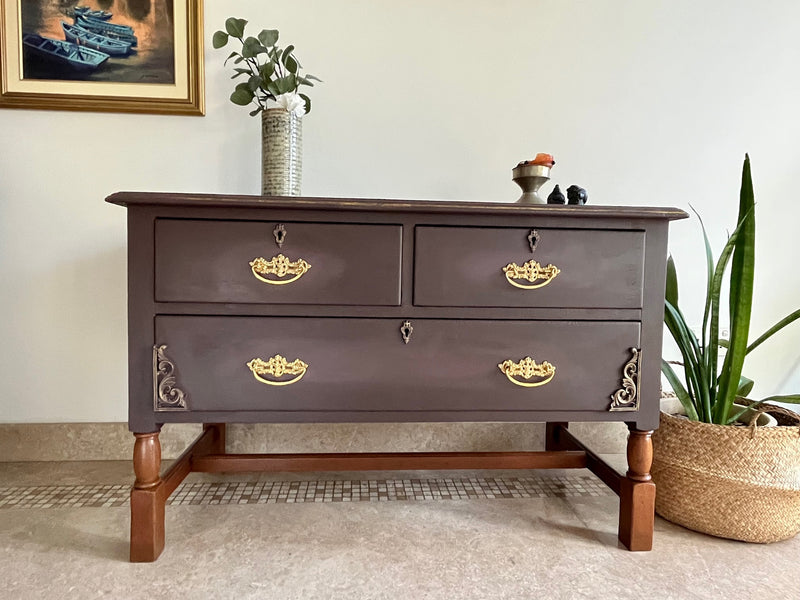 Vintage Style Sideboard / Chest of Drawers